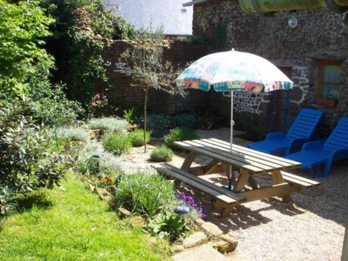 Beautiful 3-Bed Cottage In Passais-Villages Saint-Siméon Exteriér fotografie
