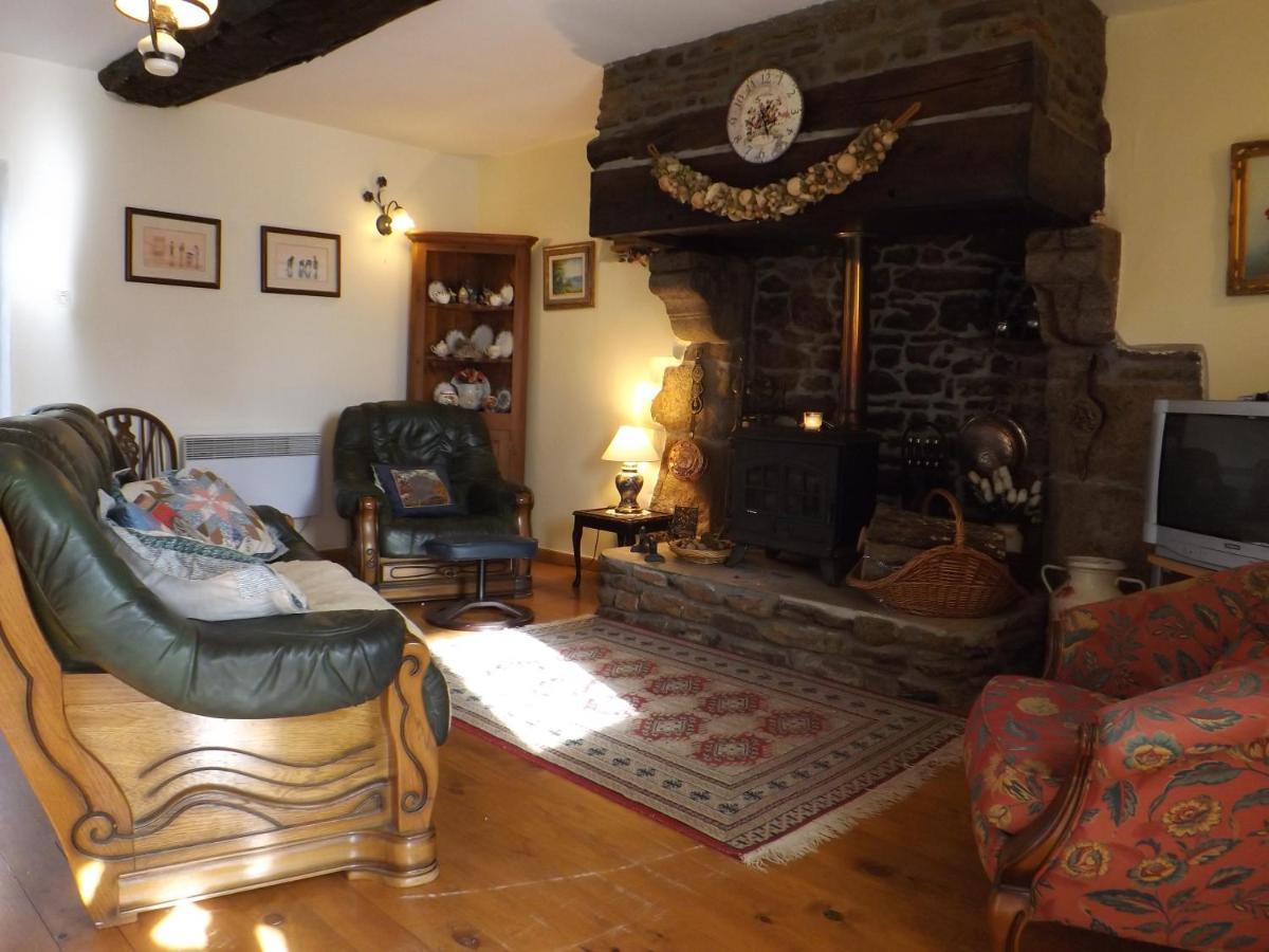 Beautiful 3-Bed Cottage In Passais-Villages Saint-Siméon Exteriér fotografie